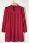 Robe à manches longues à volants et à encoches