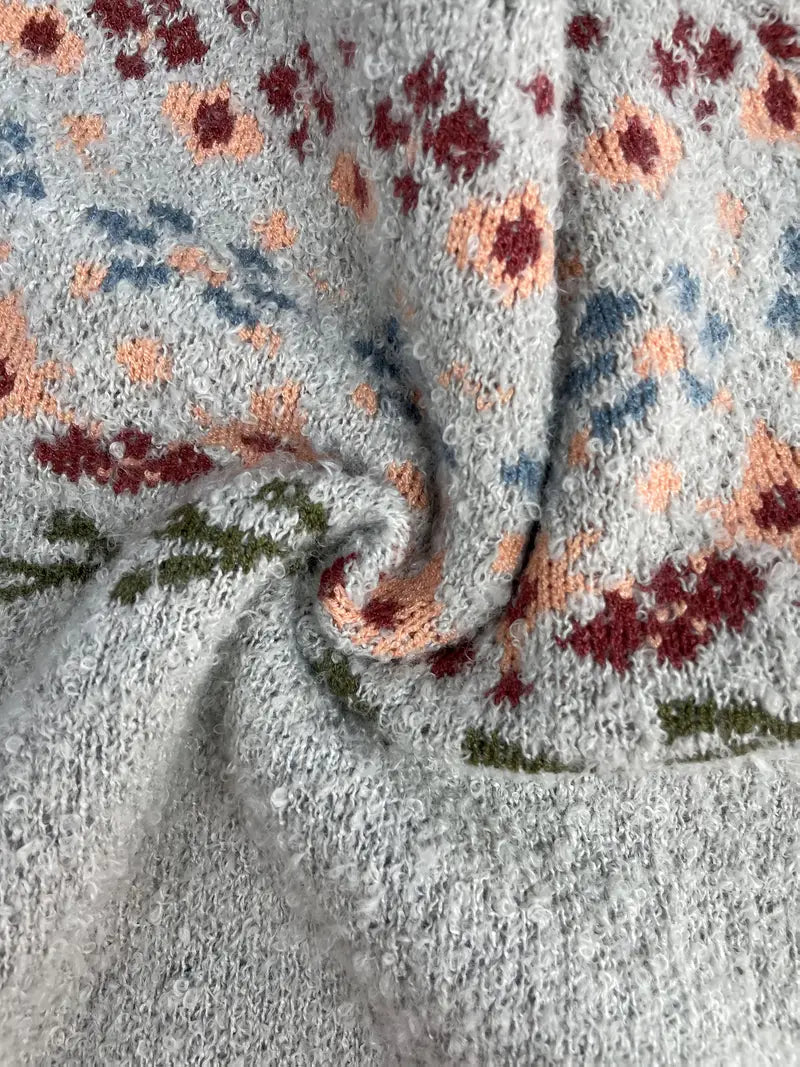 Pull douillet à manches longues et encolure ronde