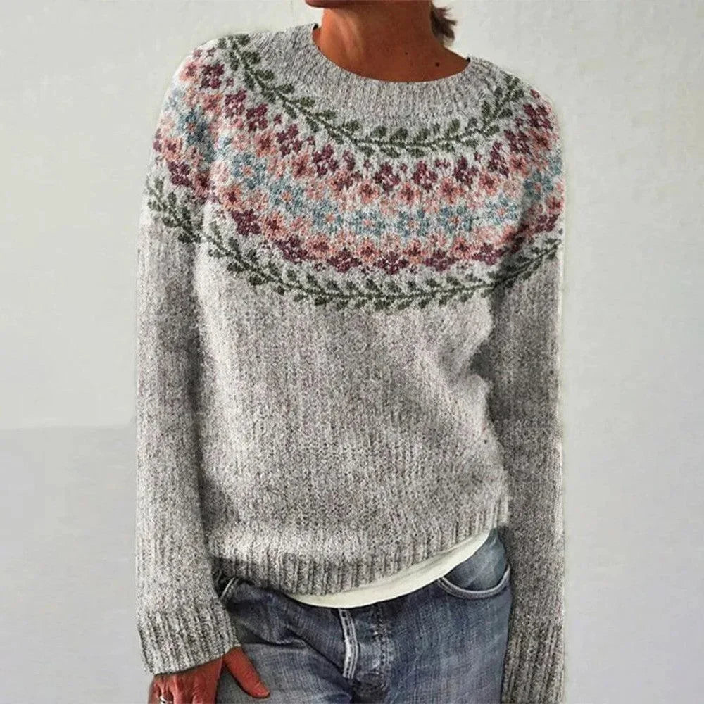 Pull douillet à manches longues et encolure ronde