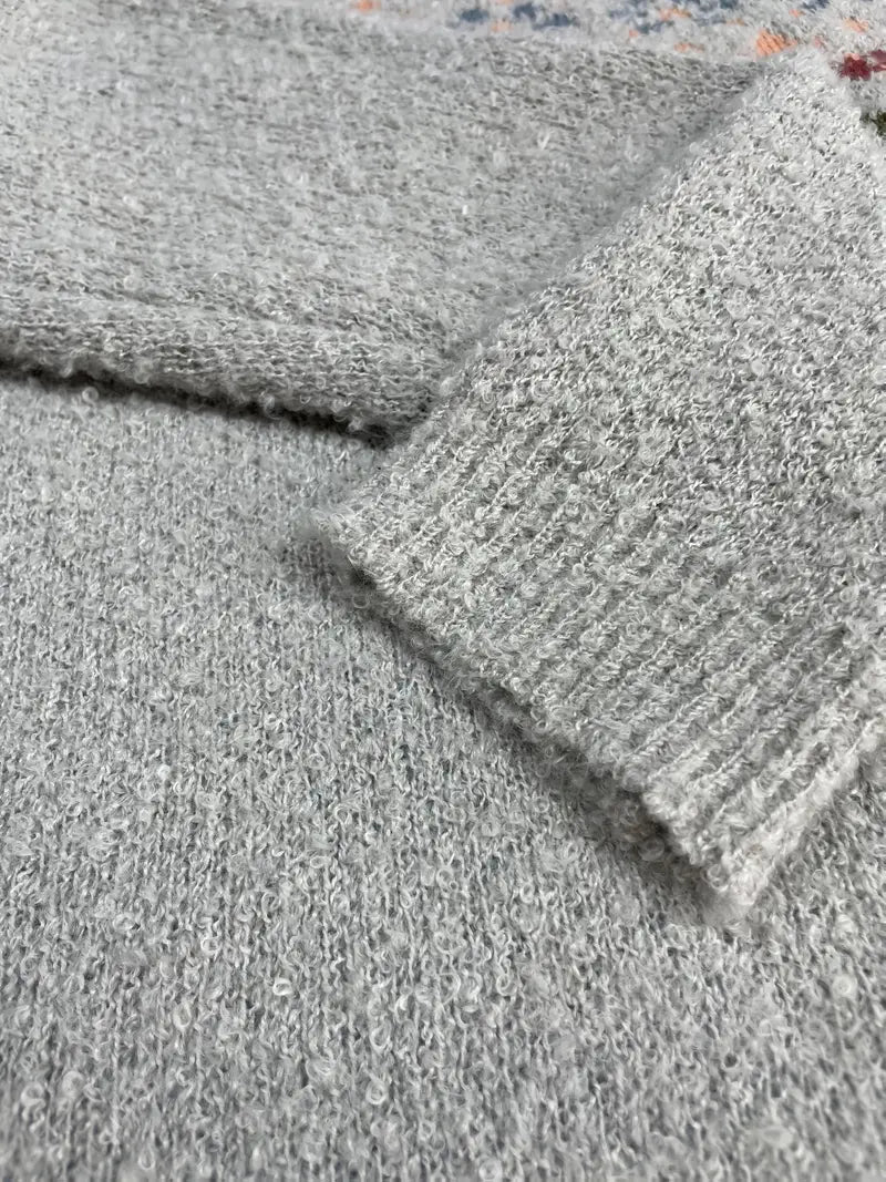 Pull douillet à manches longues et encolure ronde